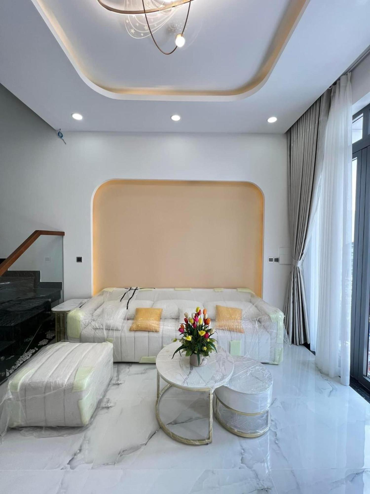 Ở trọ 1364 Truong Sa